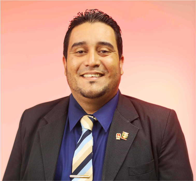 Lcdo. Moisés Hernandez