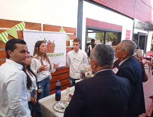 Jóvenes emprendedores brillaron en la II Expo Feria de Emprendimiento de la UFT